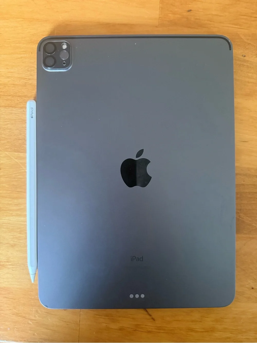 Apple iPad Pro 11-inch 3rd Gen (128GB) Silver + Apple Pencil in Space Grey